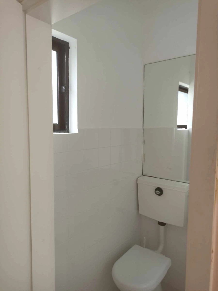 Loja para Arrendamento em São João Baptista e Santa Maria dos Olivais Foto 11