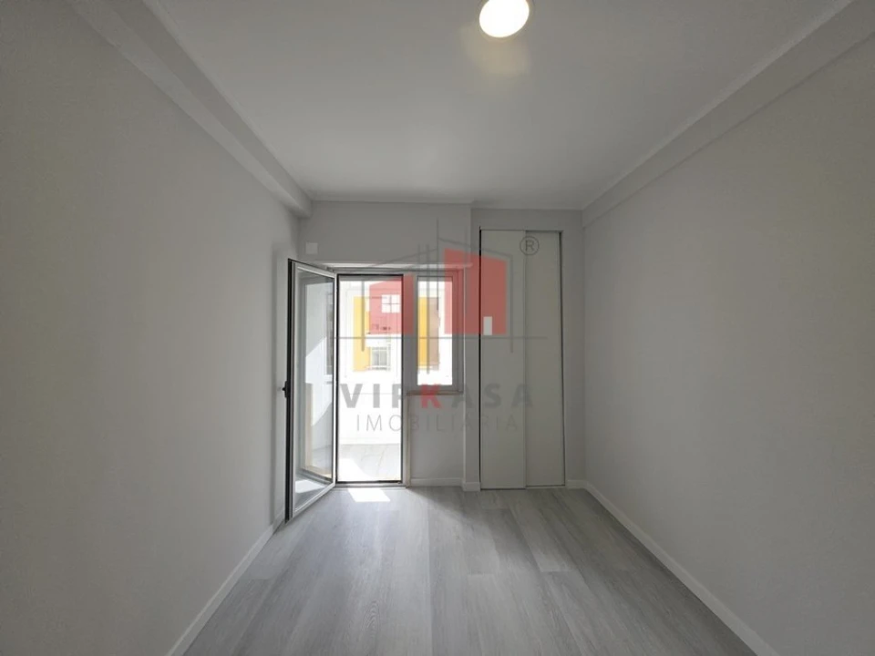 Apartamento T2 para Venda em Oeiras e São Julião da Barra, Paço de Arcos e Caxias Foto 8