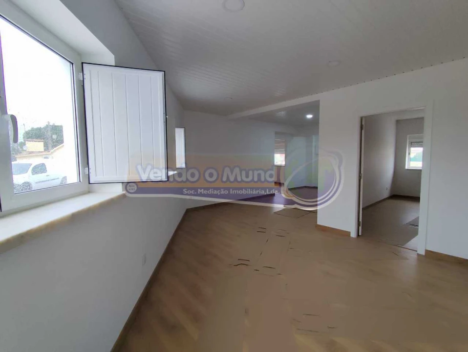 Moradia T2 para Venda em Coruche, Fajarda e Erra Foto 13