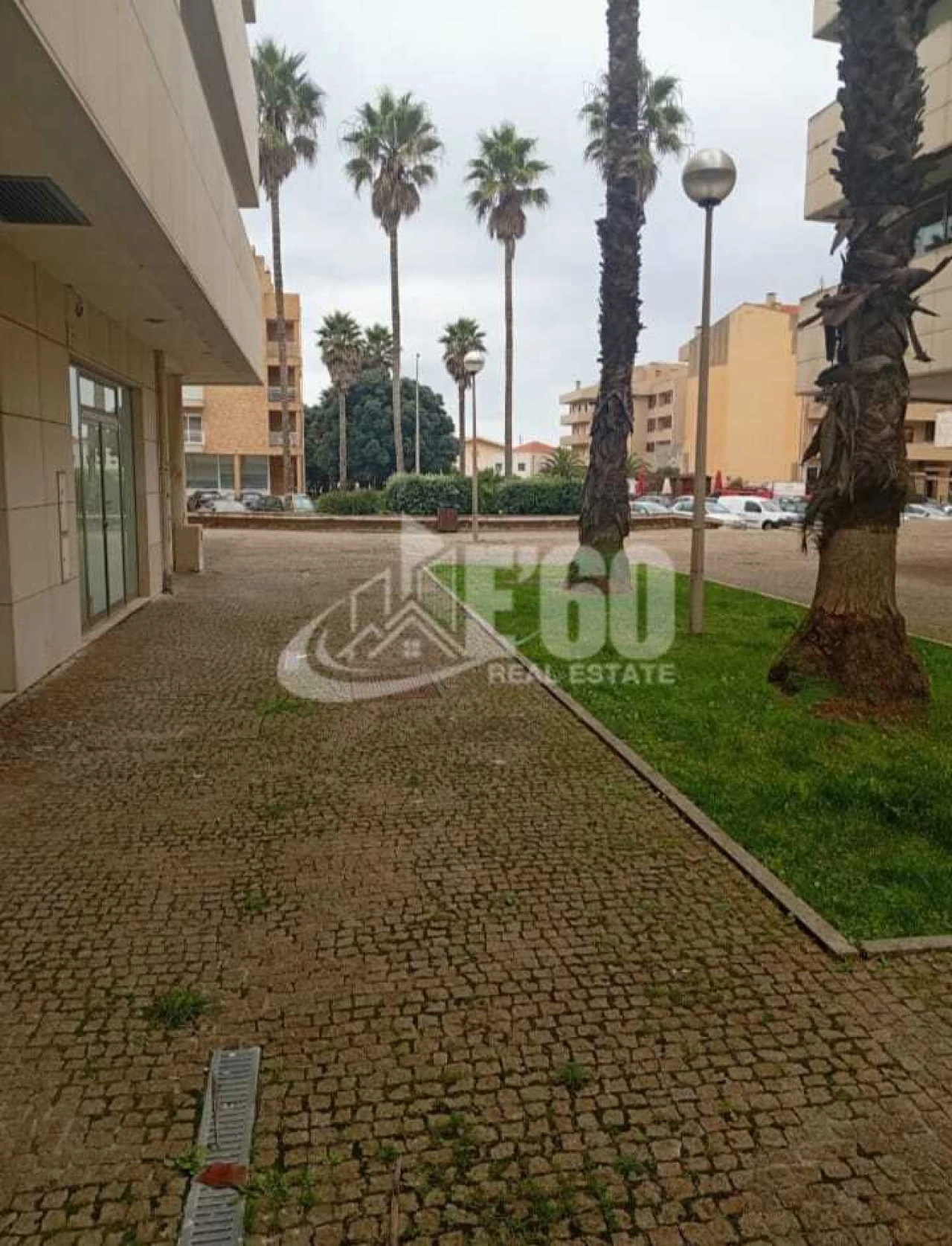 Loja para Venda em Esmoriz Foto 7