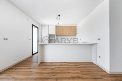 Apartamento T3 para Venda em Celeirós, Aveleda e Vimieiro