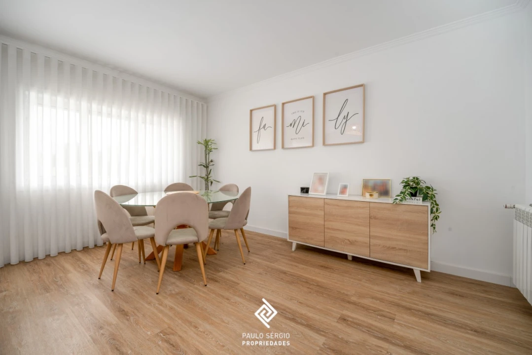 Moradia T3 para Venda em Serzedo e Perosinho Foto 9