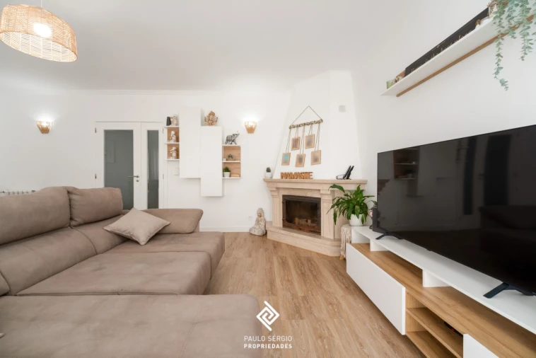 Moradia T3 para Venda em Serzedo e Perosinho Foto 7