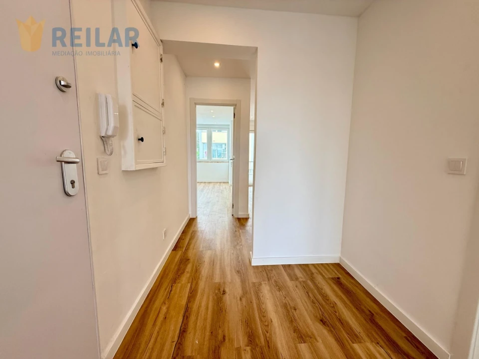 Apartamento T3 para Venda em Camarate, Unhos e Apelação Foto 37