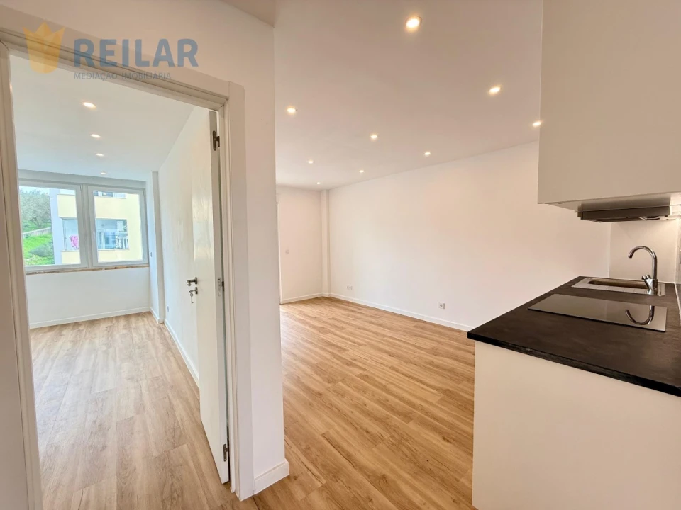 Apartamento T3 para Venda em Camarate, Unhos e Apelação Foto 38