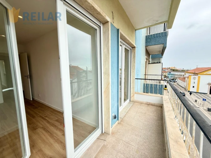 Apartamento T3 para Venda em Camarate, Unhos e Apelação Foto 4