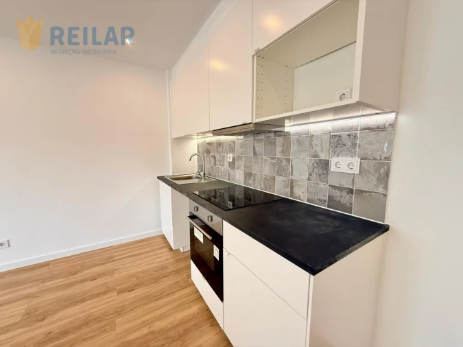 Apartamento T3 para Venda em Camarate, Unhos e Apelação Foto 9