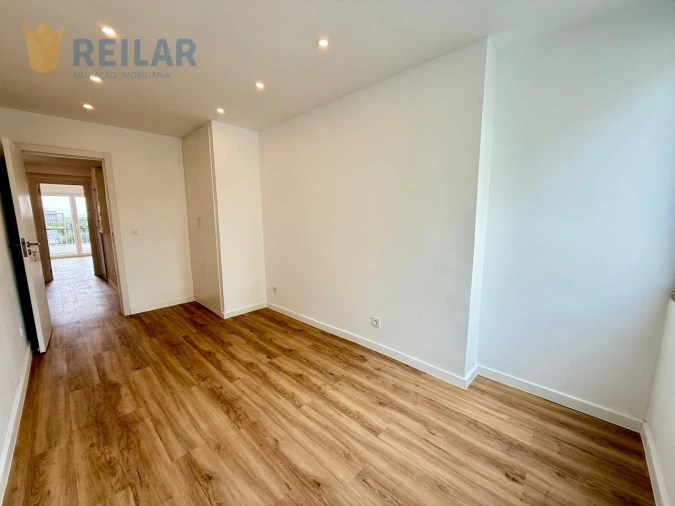 Apartamento T3 para Venda em Camarate, Unhos e Apelação Foto 26