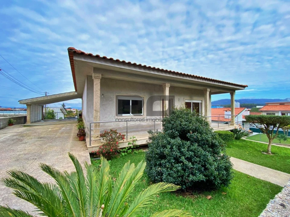 Moradia T3 para Venda em Santo Tirso, Couto (Santa Cristina e São Miguel) e Burgães Foto 5