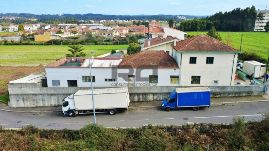 Prédio para Venda em Castêlo da Maia