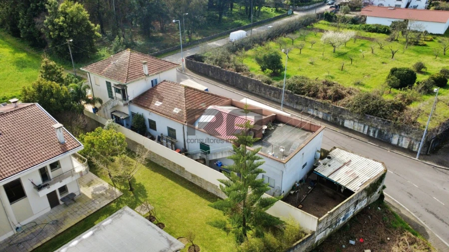 Prédio para Venda em Castêlo da Maia Foto 3