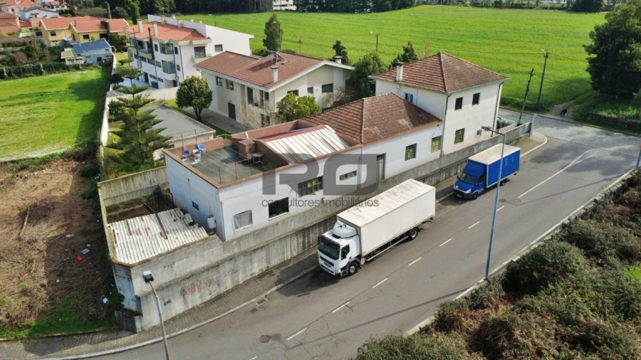 Prédio para Venda em Castêlo da Maia Foto 4