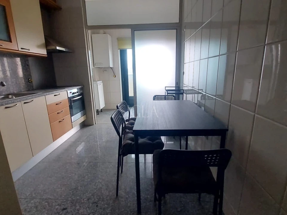 Apartamento T2 para Arrendamento em Mafamude e Vilar do Paraíso Foto 10