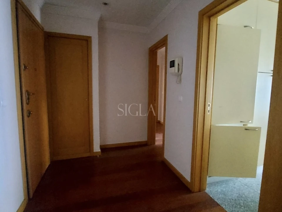 Apartamento T2 para Arrendamento em Mafamude e Vilar do Paraíso Foto 12