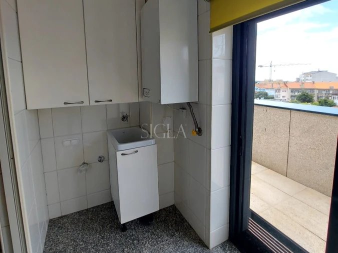 Apartamento T2 para Arrendamento em Mafamude e Vilar do Paraíso Foto 24