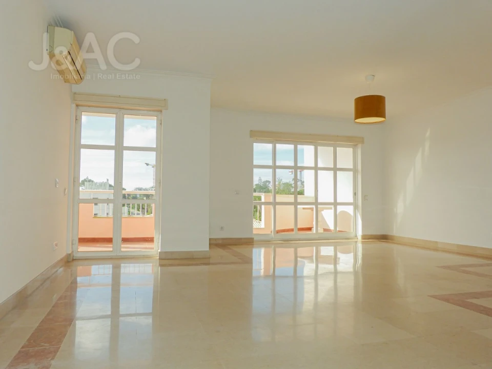 Apartamento T3 para Arrendamento em Cascais e Estoril Foto 1