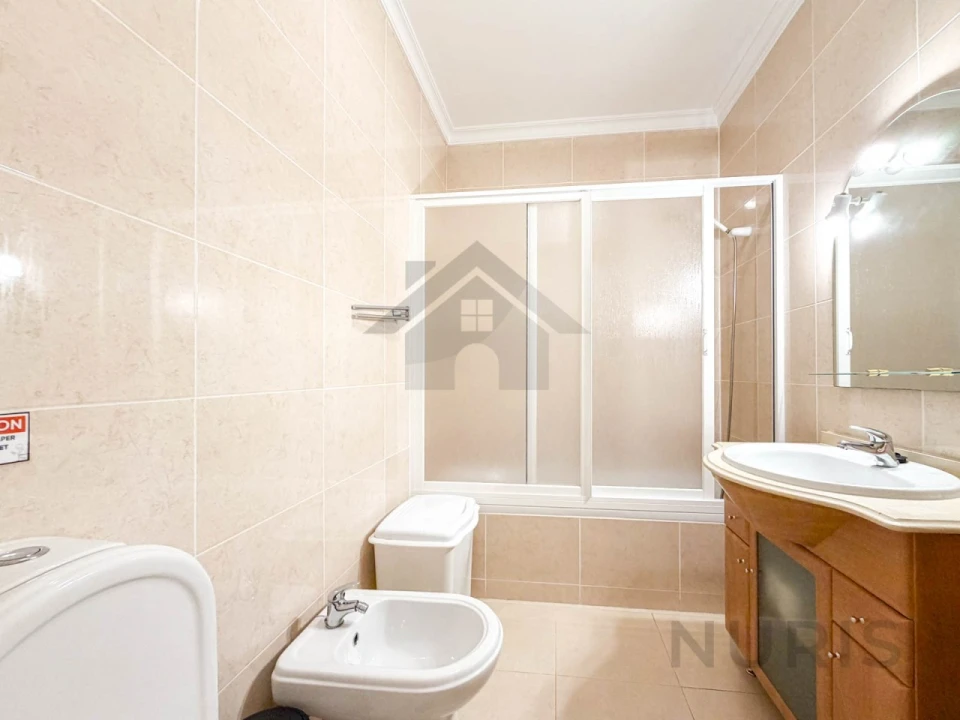 Apartamento T2 para Arrendamento em Portimão Foto 15
