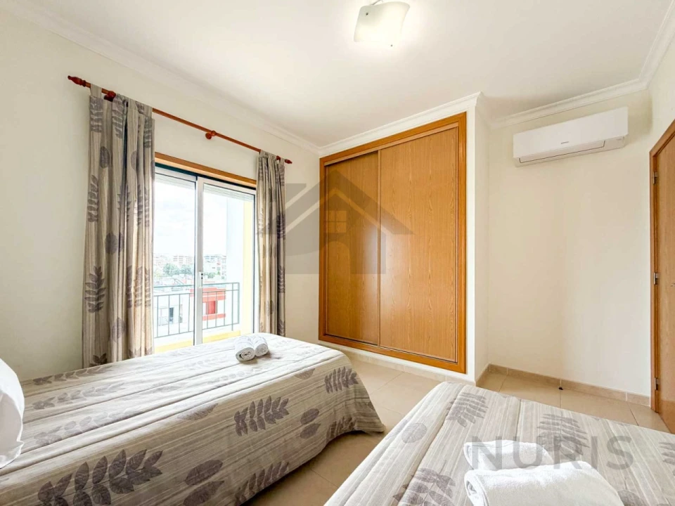 Apartamento T2 para Arrendamento em Portimão Foto 17