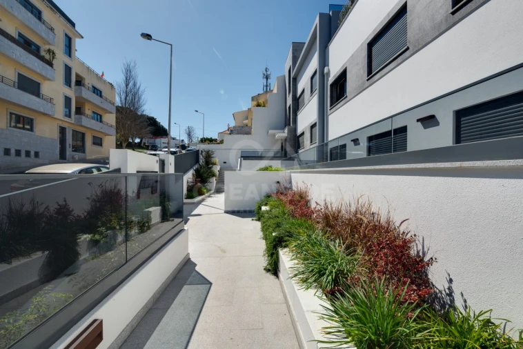 Apartamento T3 para Venda em Alcabideche Foto 35