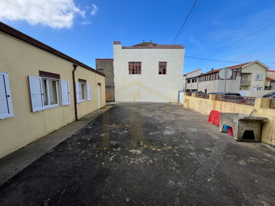 Moradia T6 para Venda em Aver-O-Mar, Amorim e Terroso Foto 7