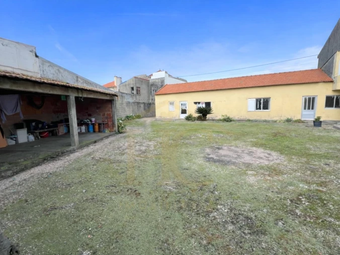 Moradia T6 para Venda em Aver-O-Mar, Amorim e Terroso Foto 9