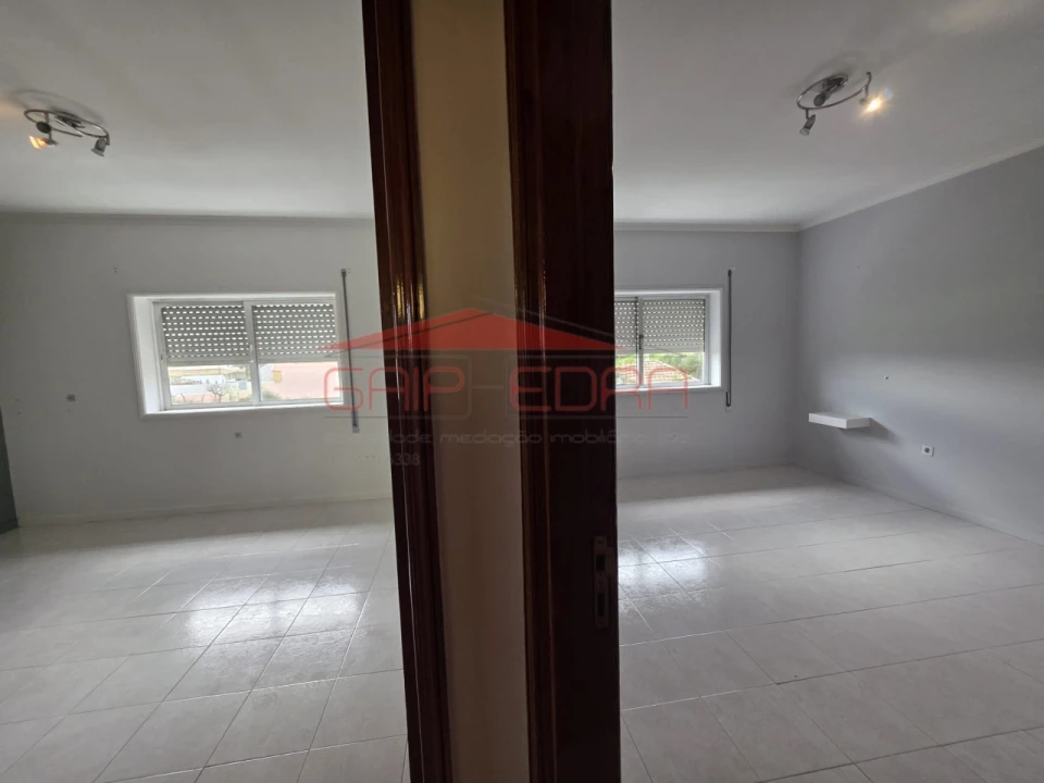 Moradia T3 para Venda em Argoncilhe Foto 16