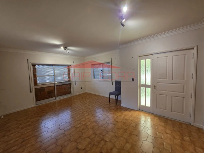 Moradia T3 para Venda em Argoncilhe Foto 7