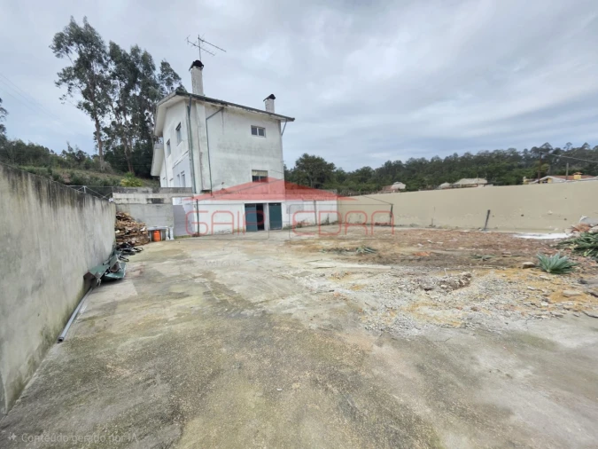 Moradia T3 para Venda em Argoncilhe Foto 25