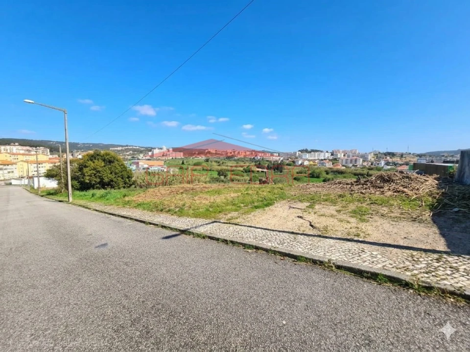 Terreno para Venda em Tavarede Foto 3