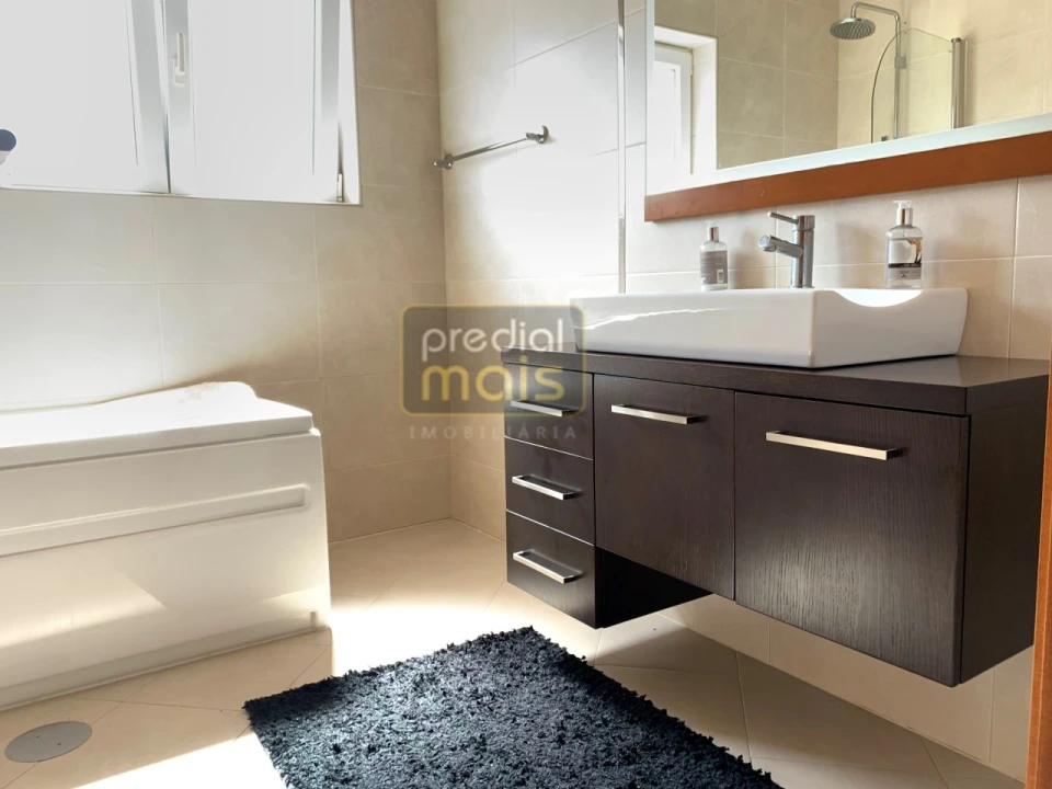 Moradia T3 para Venda em Vale (São Cosme), Telhado e Portela Foto 14