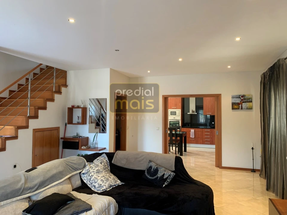 Moradia T3 para Venda em Vale (São Cosme), Telhado e Portela Foto 6