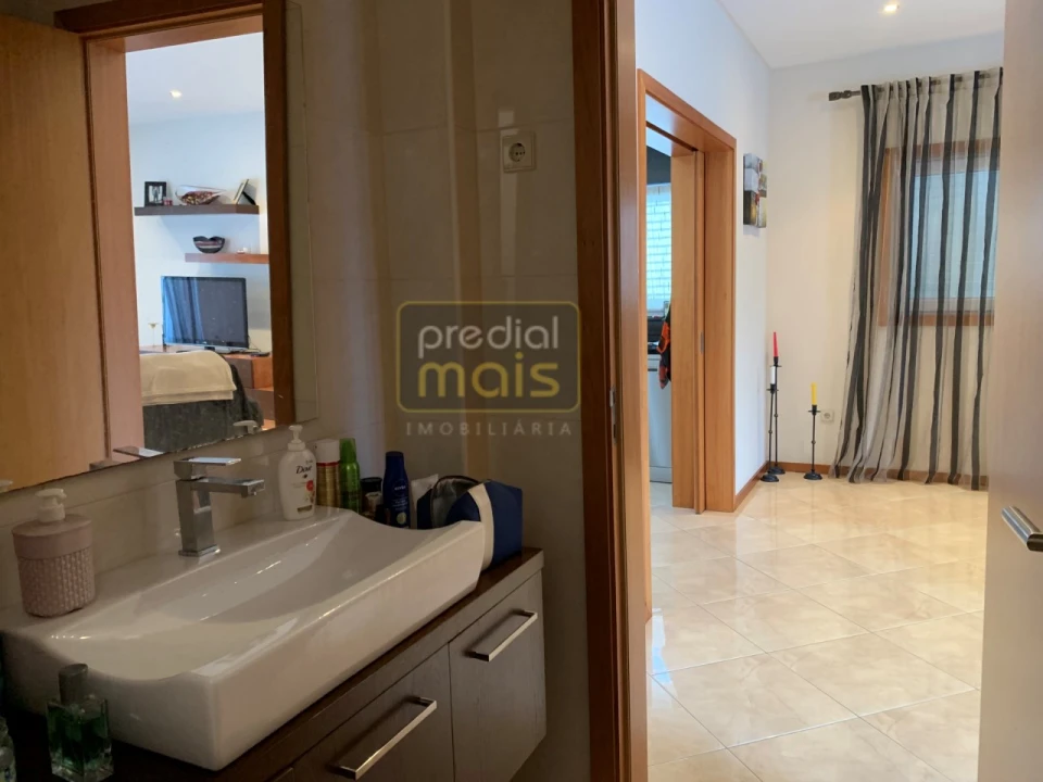 Moradia T3 para Venda em Vale (São Cosme), Telhado e Portela Foto 7