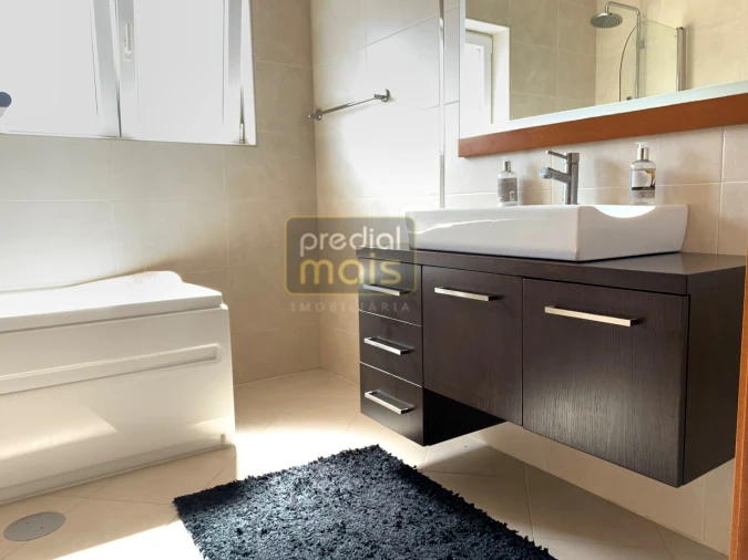 Moradia T3 para Venda em Vale (São Cosme), Telhado e Portela Foto 14