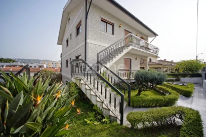 Moradia T5 para Venda em São Vitor (Braga)