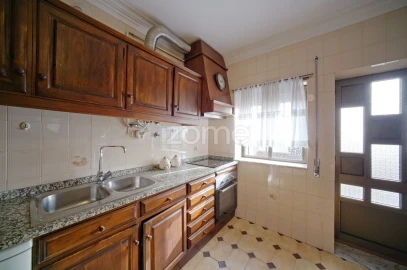 Moradia T5 para Venda em São Vitor (Braga)