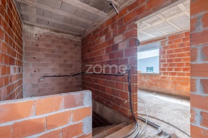 Moradia T4 para Venda em Gandra