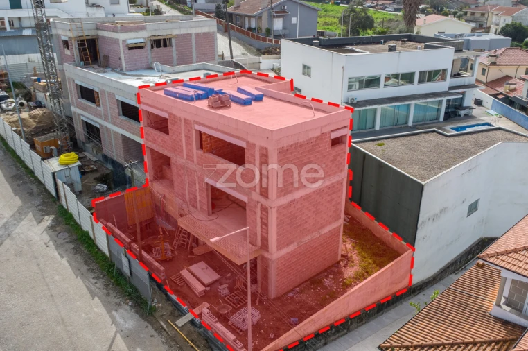 Moradia T4 para Venda em Gandra Foto 10