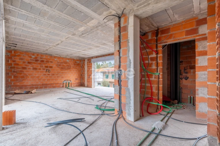 Moradia T4 para Venda em Gandra Foto 18