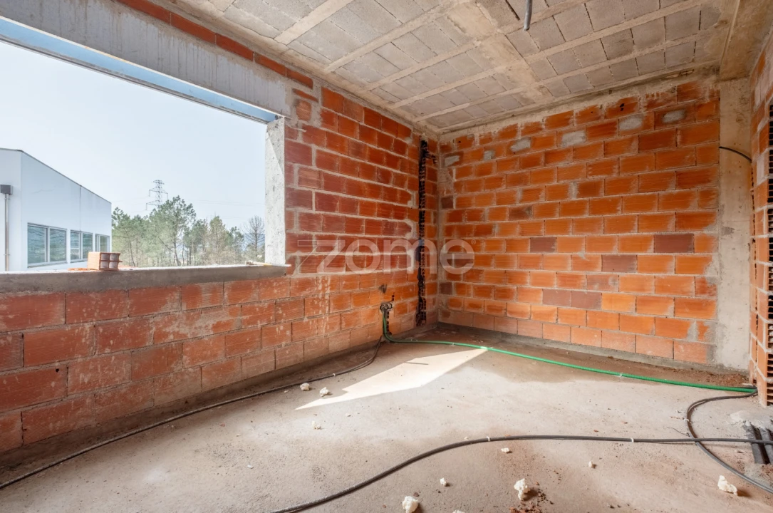 Moradia T4 para Venda em Gandra Foto 32