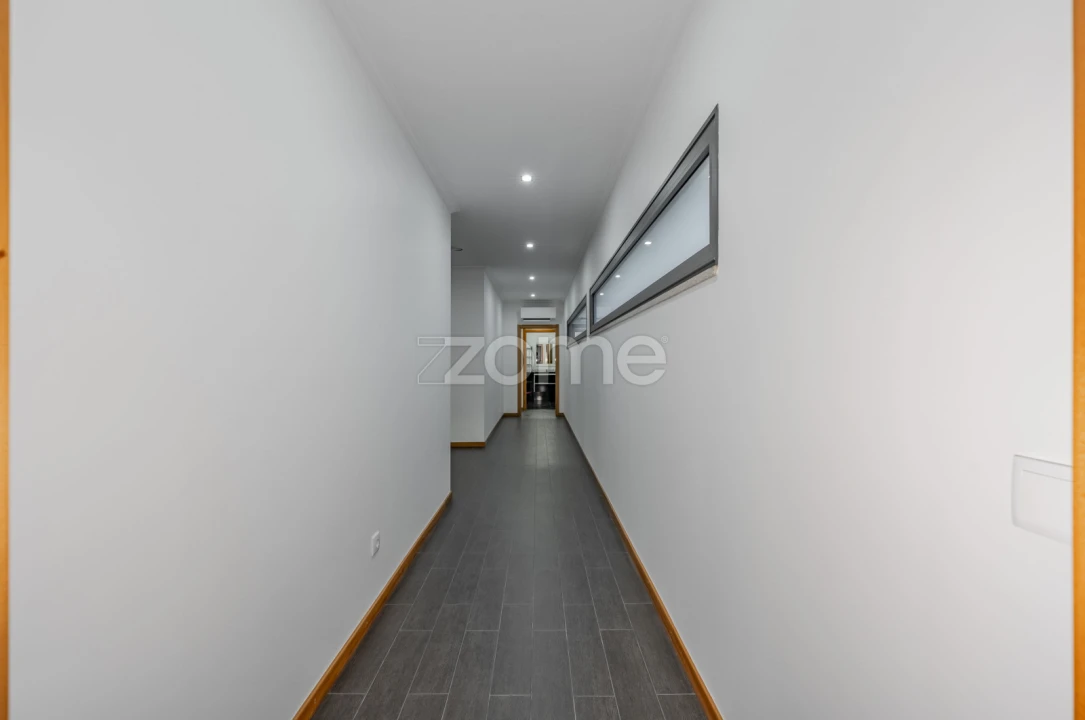 Moradia T4 para Venda em Friestas Foto 23