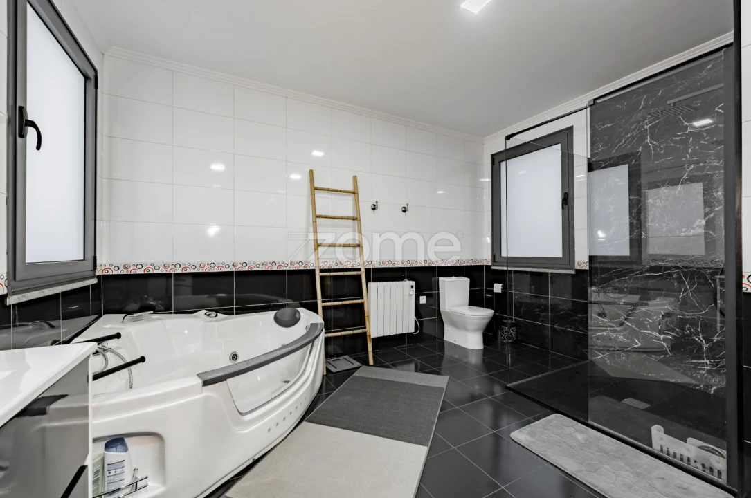 Moradia T4 para Venda em Friestas Foto 31