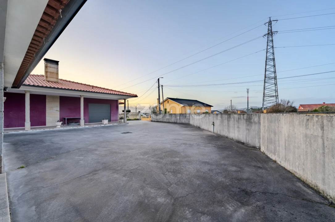 Moradia T4 para Venda em Friestas Foto 41