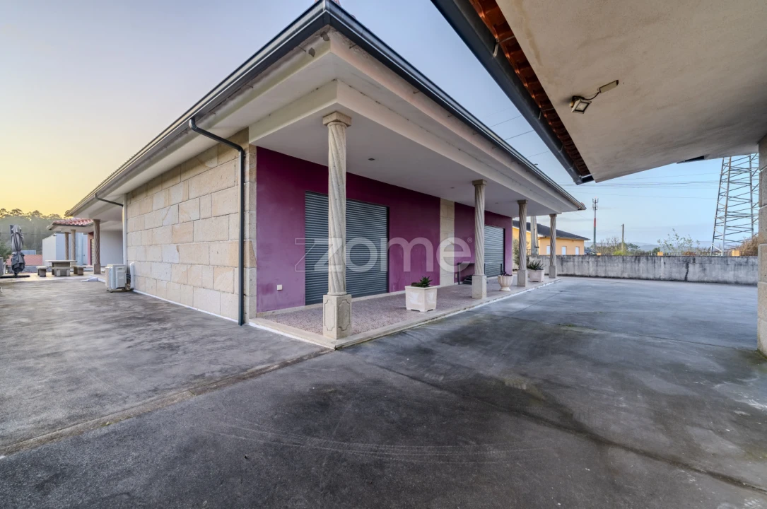 Moradia T4 para Venda em Friestas Foto 42