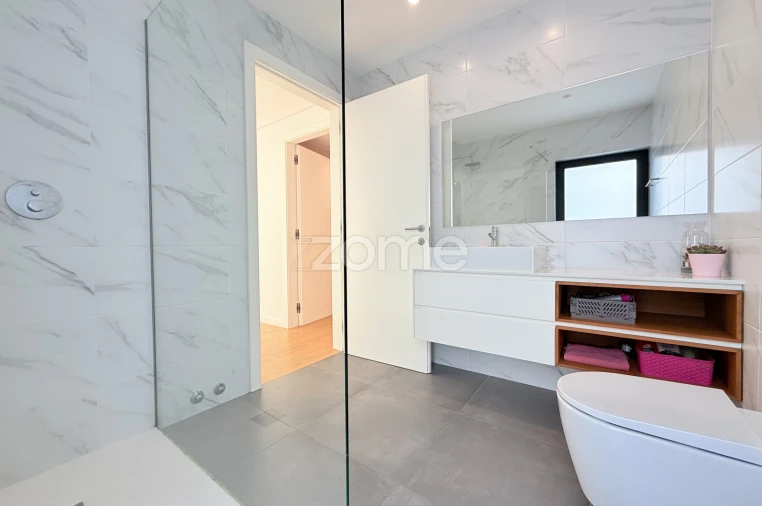 Moradia T3 para Venda em Vale (São Cosme), Telhado e Portela Foto 35