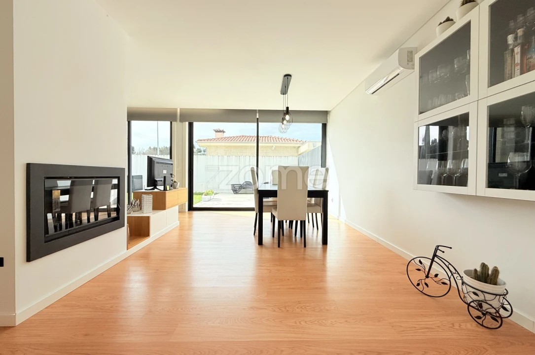 Moradia T3 para Venda em Vale (São Cosme), Telhado e Portela Foto 14