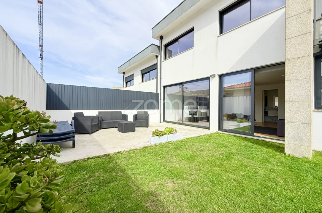 Moradia T3 para Venda em Vale (São Cosme), Telhado e Portela Foto 44