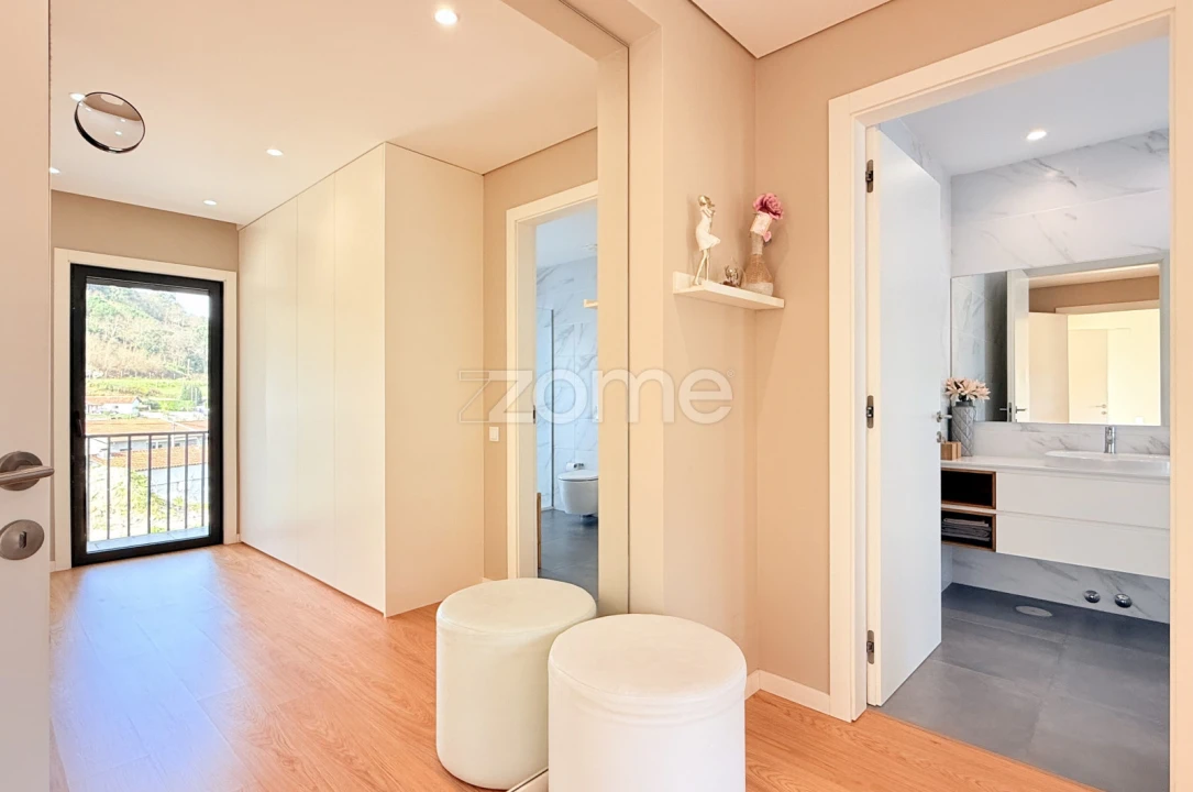 Moradia T3 para Venda em Vale (São Cosme), Telhado e Portela Foto 28