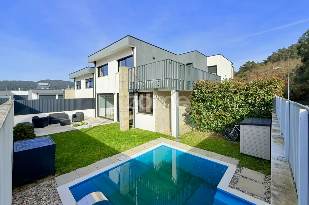 Moradia T3 para Venda em Vale (São Cosme), Telhado e Portela Foto 58