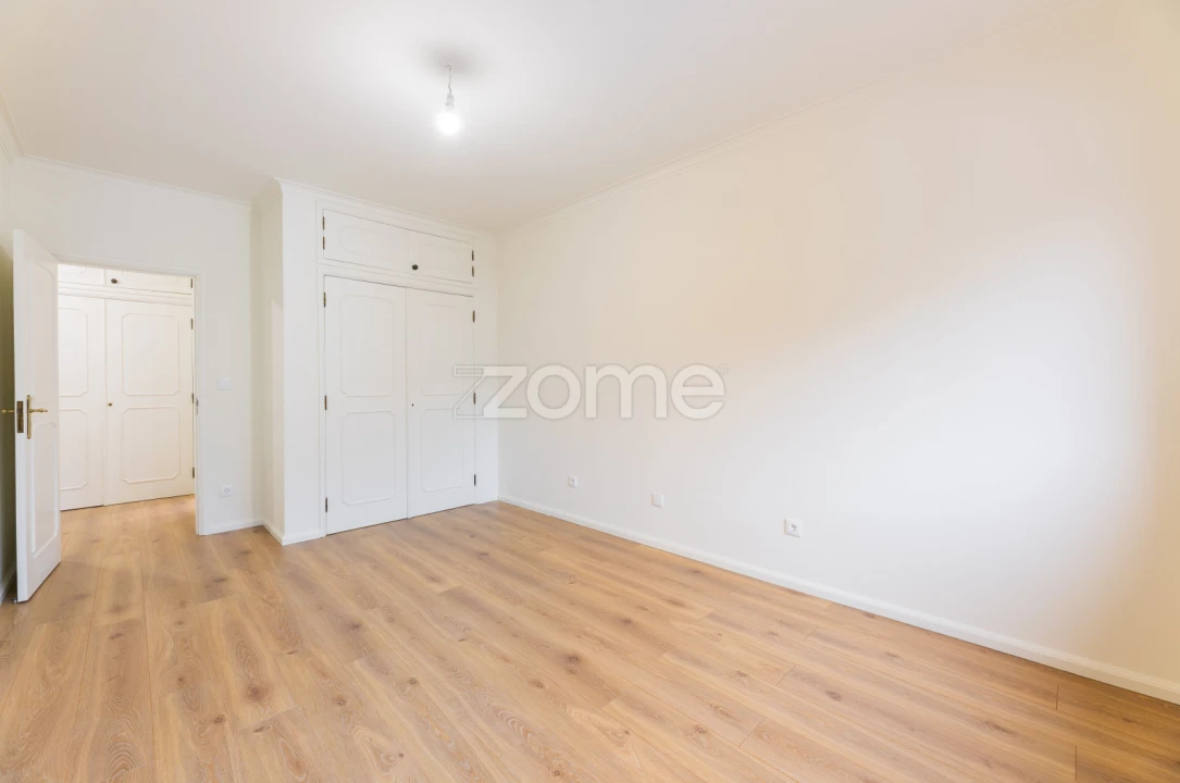Apartamento T2 para Venda em Gualtar Foto 17
