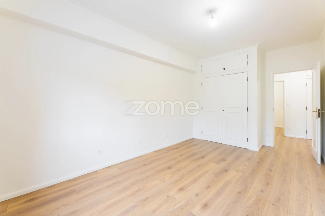 Apartamento T2 para Venda em Gualtar Foto 19